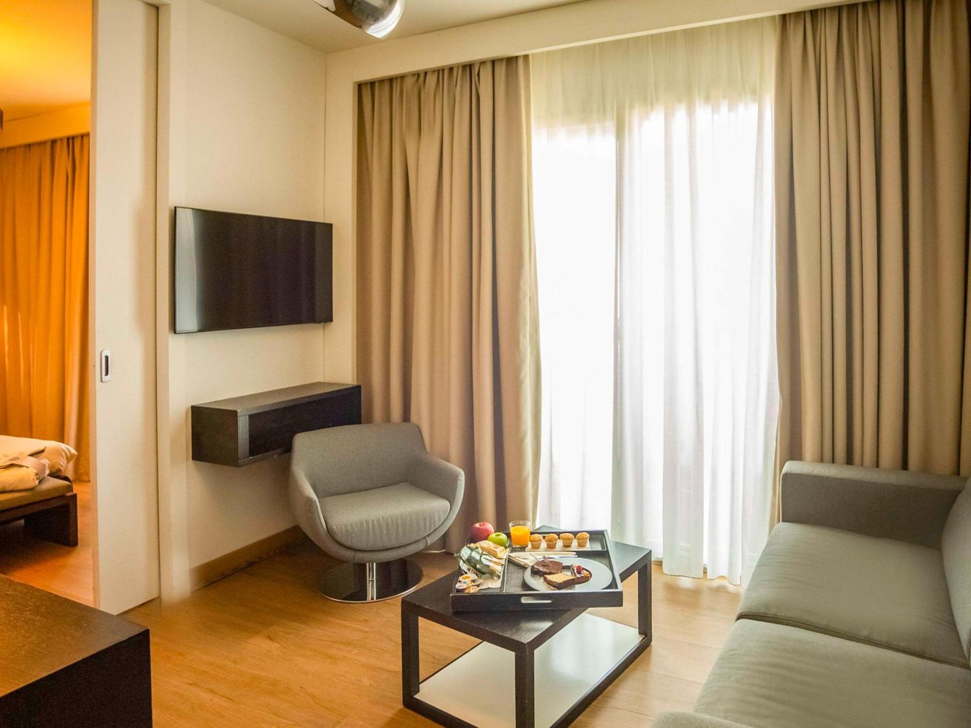 Novotel Salerno Est Arechi Εξωτερικό φωτογραφία